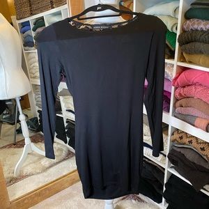 Donna Mizani lace back dress sz S